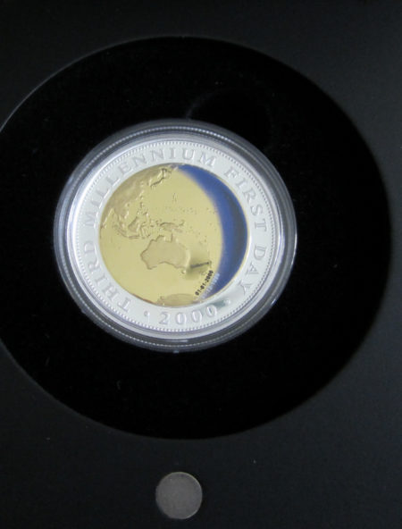 2000 Perth Mint Bi Metal Millennium Coin. Spectacular gold + silver PROOF